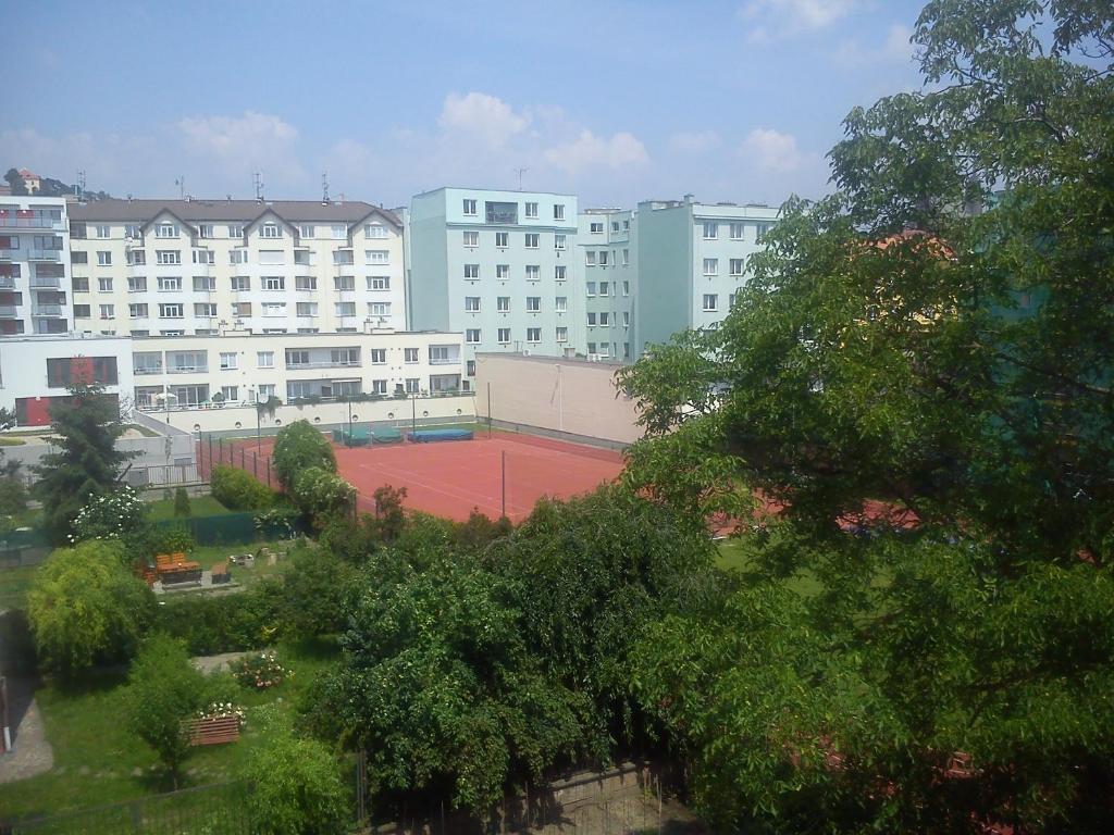 ברנו Hotel Pyramida מראה חיצוני תמונה